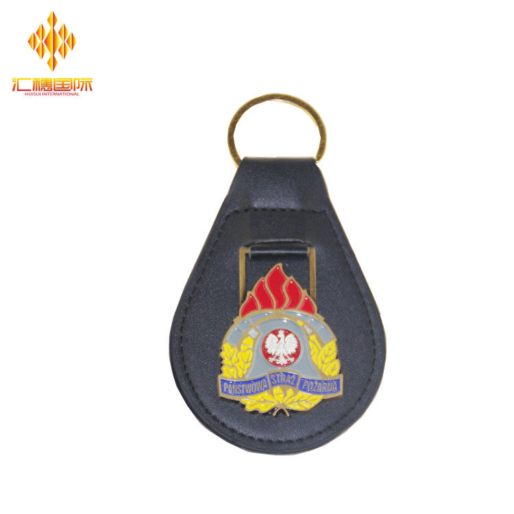 Csillag alak&uacute; kreat&iacute;v bukd&aacute;csolt bőr kulcstart&oacute;