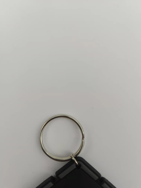 Vodotesn&aacute; personalizovan&aacute; dekor&aacute;cia z hrub&eacute;ho PVC pr&iacute;vesku na kľ&uacute;če